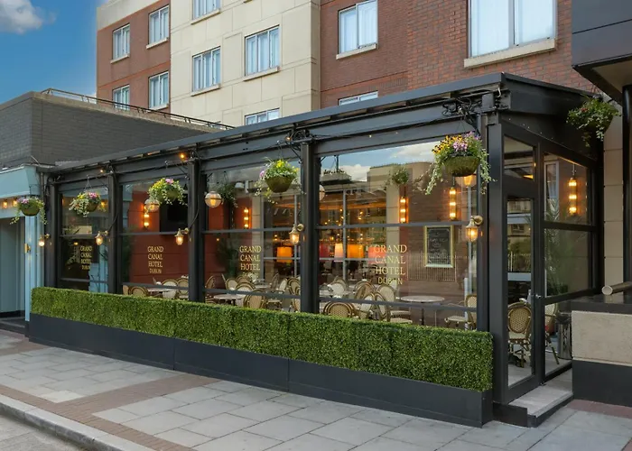 Grand Canal Hotel
